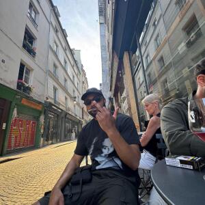 default playlist img