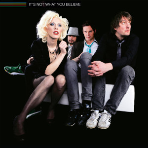 ดาวน์โหลดและฟังเพลง I Just Wanna Be Alone พร้อมเนื้อเพลงจาก Avakhan