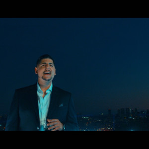 ดาวน์โหลดและฟังเพลง El Sol Para Todos Sale พร้อมเนื้อเพลงจาก Marco Farias