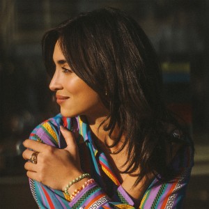 ดาวน์โหลดและฟังเพลง Mon roi พร้อมเนื้อเพลงจาก Camelia Jordana