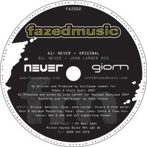 ดาวน์โหลดและฟังเพลง Never (original) พร้อมเนื้อเพลงจาก Giom
