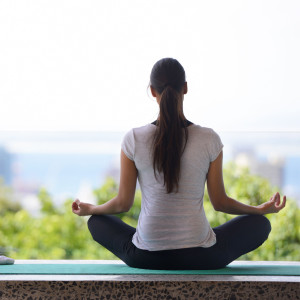 收聽Meditation and Relaxation的Peaceful Drizzle Zenful Moments歌詞歌曲