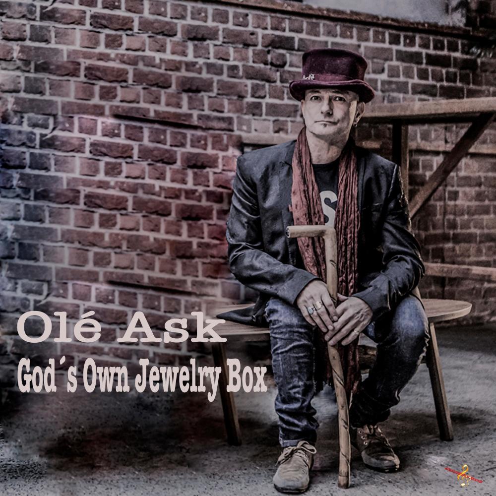 Goods Own Jewelry Box