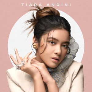 收聽Tiara Andini的Janji Setia歌詞歌曲