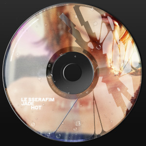 收听LE SSERAFIM的HOT (English ver.) (feat. JADE)歌词歌曲