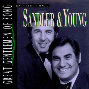 ดาวน์โหลดและฟังเพลง French Lullaby (Remastered) พร้อมเนื้อเพลงจาก Sandler & Young