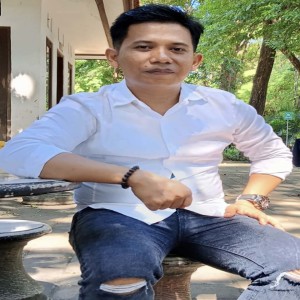 Listen to Bagie Tanpa Adi song with lyrics from Canda Ditya