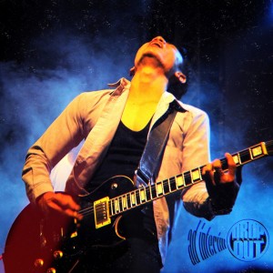 收聽Dropout Twenty5的Mencoba Bertahan (Acoustic Version)歌詞歌曲