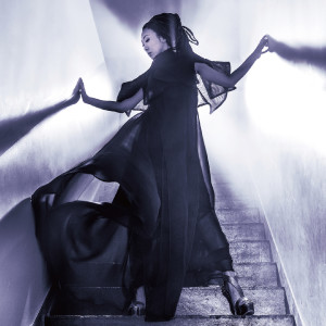 ดาวน์โหลดและฟังเพลง Mayonakano Hide and Seek พร้อมเนื้อเพลงจาก MISIA