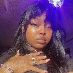 ดาวน์โหลดและฟังเพลง Giving Em Hell (Explicit) พร้อมเนื้อเพลงจาก Lorraine