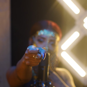 Dengarkan lagu The Hotspot (Explicit) nyanyian Trillary Banks dengan lirik