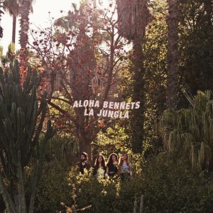 ดาวน์โหลดและฟังเพลง Los Zombies พร้อมเนื้อเพลงจาก Aloha Bennets