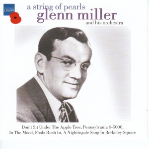 Dengarkan lagu Its A Blue World nyanyian Glenn Miller & His Orchestra dengan lirik