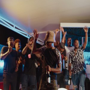 Listen to Nos Gira Também song with lyrics from Jenny Brown