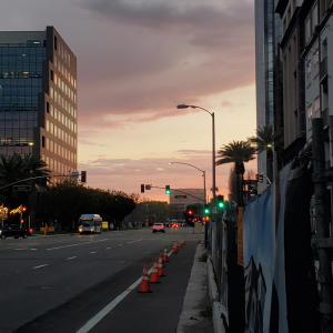 收聽HELLO KITTY WORLD WIDE DIVISION #HKWD的Quiero Besos (feat. 03osc, Xaxanity, t2i & 8ngelonline) (Explicit)歌詞歌曲