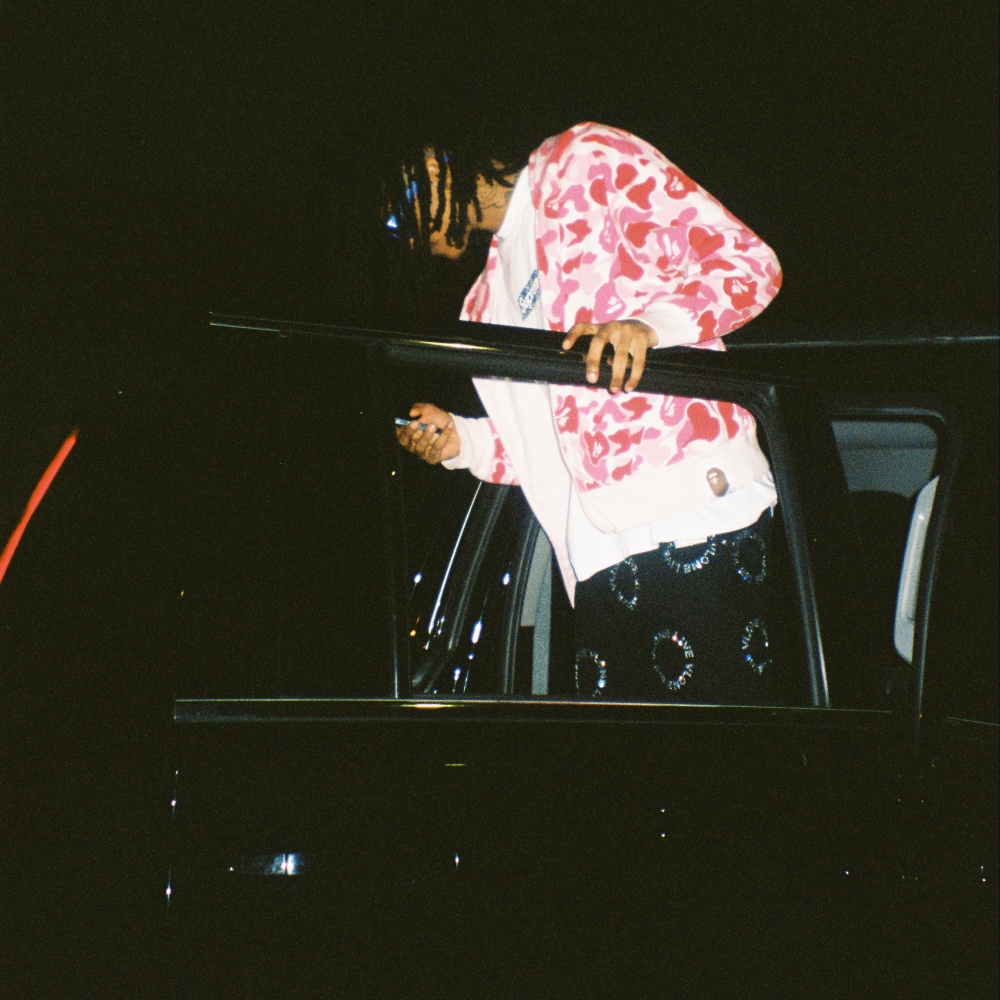 iPhone Jumpin (Explicit)