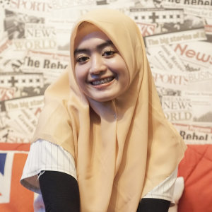 Dengarkan Loro Ati lagu dari Woro Widowati dengan lirik