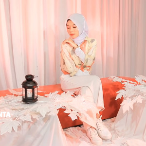 收聽Afria的Sembilu Cinta歌詞歌曲