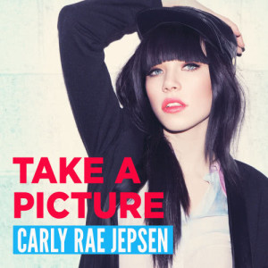 ดาวน์โหลดและฟังเพลง Take A Picture พร้อมเนื้อเพลงจาก Carly Rae Jepsen