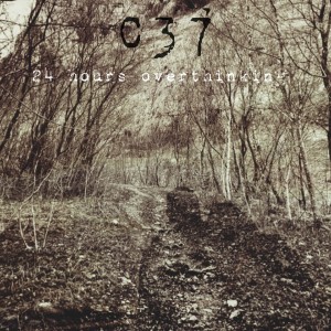 ดาวน์โหลดและฟังเพลง 24 Hours Overthinking พร้อมเนื้อเพลงจาก C37