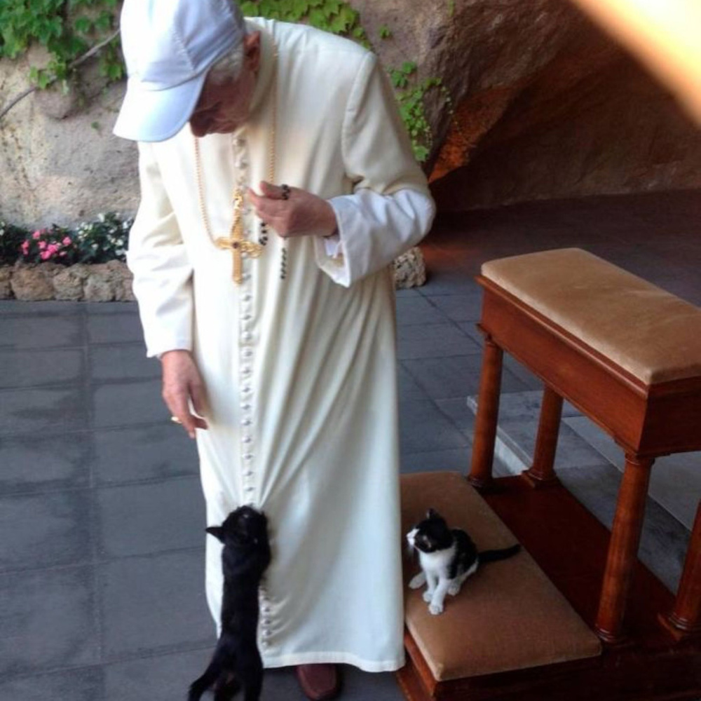 COMME LE PAPE (Explicit)