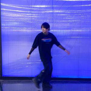 收聽Kude的PAPARAZZI歌詞歌曲