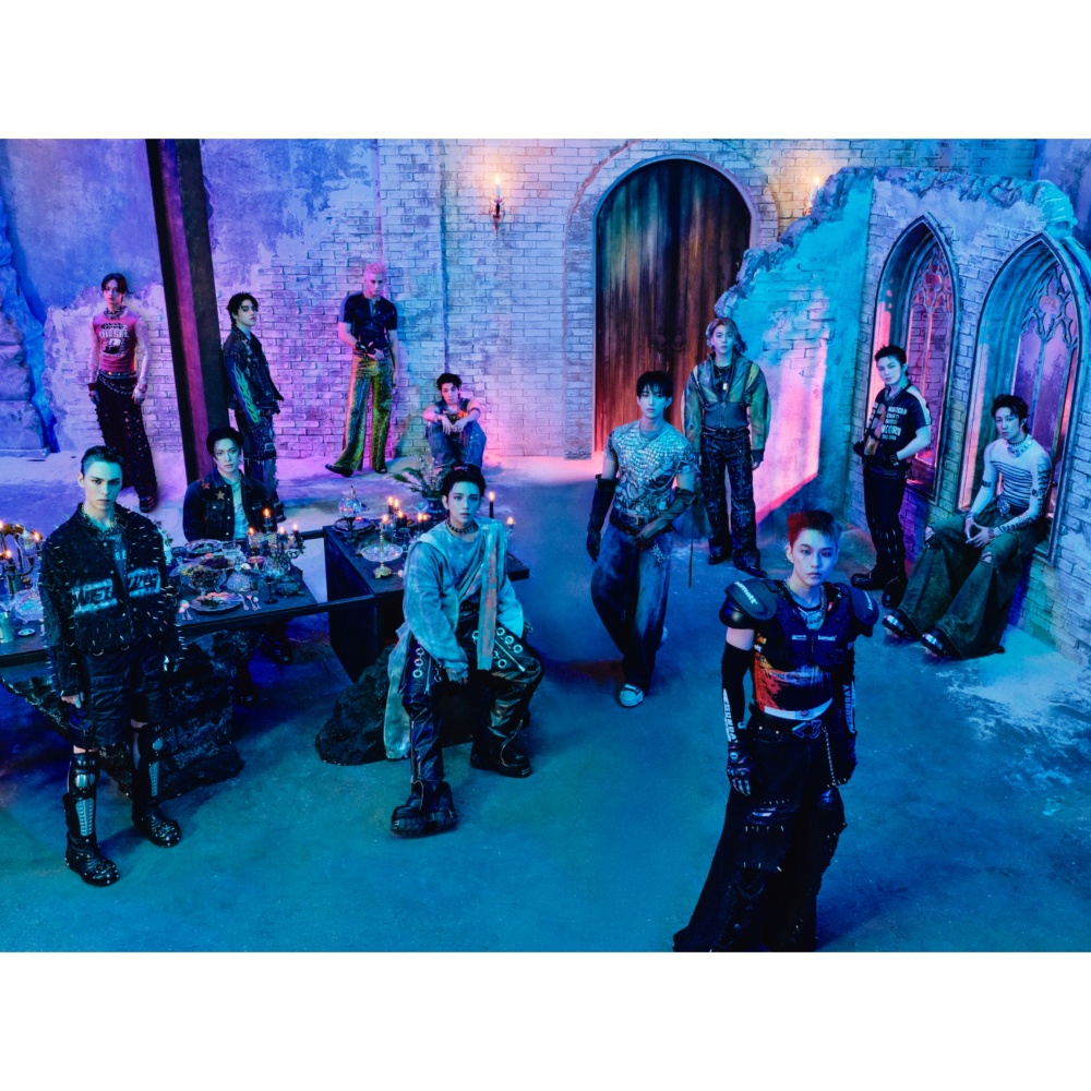 SEVENTEEN (세븐틴)
