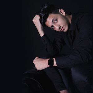 收聽Ahmed Abdo的Hobak 3andy Edman歌詞歌曲