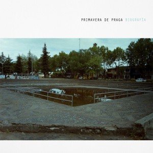 ดาวน์โหลดและฟังเพลง Trenes de Guerra พร้อมเนื้อเพลงจาก Primavera de Praga