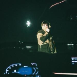 收聽Mikael Laurent的Ensi elämässä歌詞歌曲