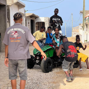 default playlist img