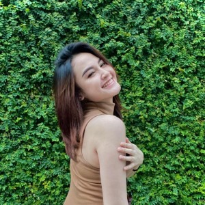 Dengarkan Hutang (Pok Amai-Amai) lagu dari Arlida Putri dengan lirik