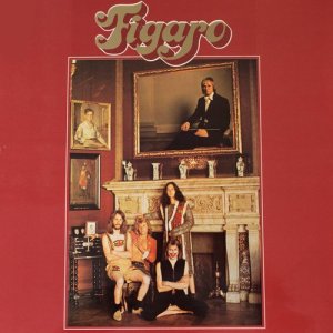 ดาวน์โหลดและฟังเพลง Dj พร้อมเนื้อเพลงจาก Figaro