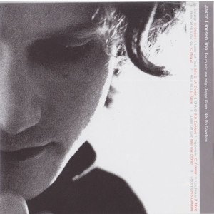 ดาวน์โหลดและฟังเพลง Dreamgirl พร้อมเนื้อเพลงจาก Jakob Dinesen Trio