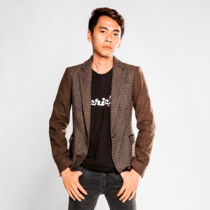 ดาวน์โหลดและฟังเพลง Maik Angen Bilin Aku พร้อมเนื้อเพลงจาก Bodoh