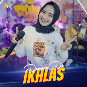 Listen to Ikhlas song with lyrics from Damara De
