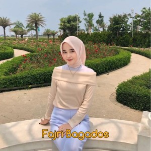 Listen to Boby Sexy Maimunah song with lyrics from Fajri Bagados