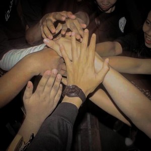 Listen to Sebatang Sahabat song with lyrics from Rainbow After Rain