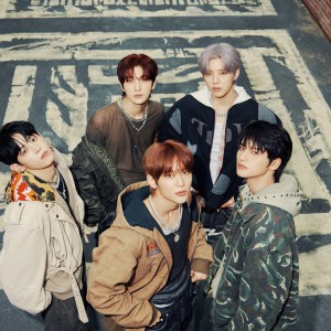 NOWZ (나우즈) ดาวน์โหลดและฟังเพลงฮิตจาก NOWZ (나우즈)