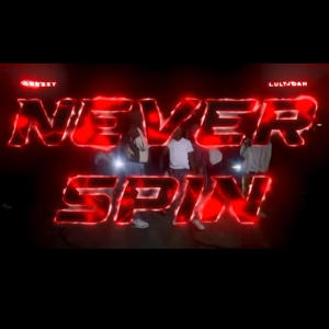 收聽Babii k的NEVER SPIN (feat. LulTjDaH & AGeezy) (Explicit)歌詞歌曲