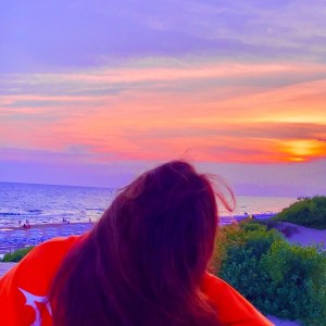 Listen to В моем свитере song with lyrics from SLS