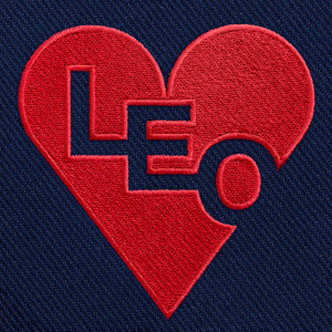 ดาวน์โหลดและฟังเพลง Mä rakastan sua พร้อมเนื้อเพลงจาก LEO