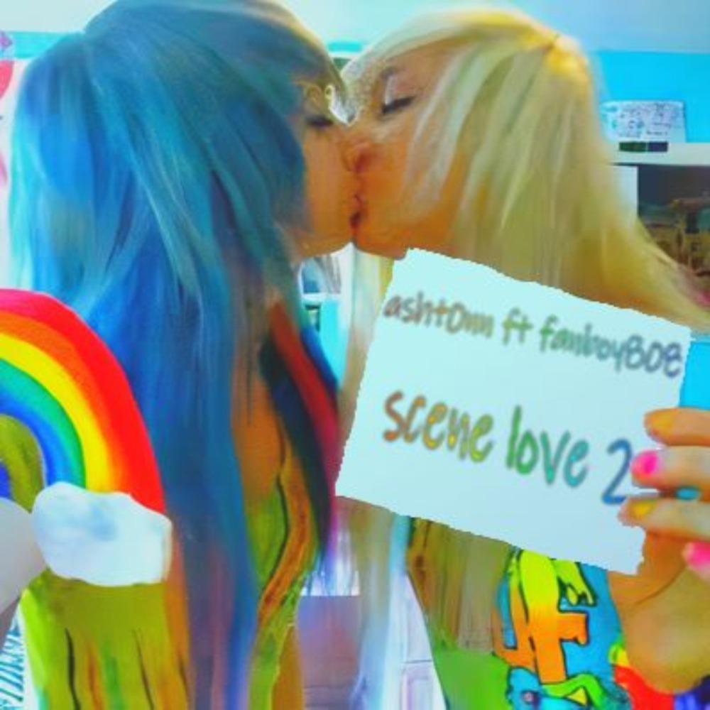 Scene love 2 (feat. FanBoy808) (Explicit)