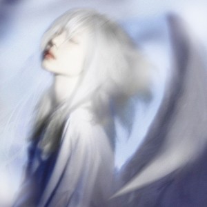 Listen to Вне сети song with lyrics from Marilyn