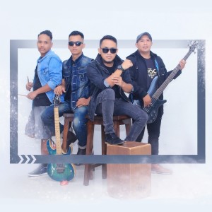 Listen to Tlah Lama Mengenal song with lyrics from Dim's Band