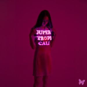 Dengarkan Let Them Eat Cake lagu dari Fleurie dengan lirik
