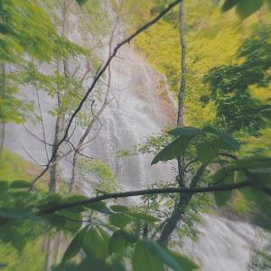 อัลบัม Folktales (Explicit) ศิลปิน King Usher