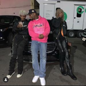 Dengarkan lagu lightspeed (Explicit) nyanyian Kencarsem dengan lirik