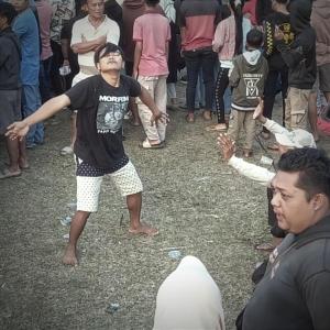 Dengarkan lagu Javanese Culture nyanyian Nirtam dengan lirik