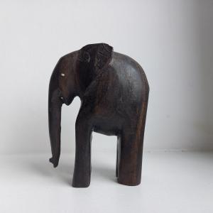 Molo的專輯Elephant